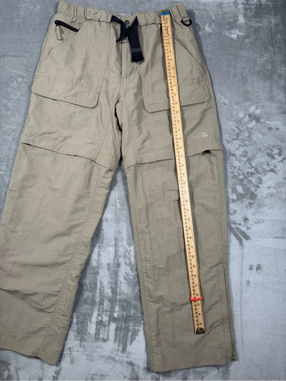 The North Face Paramount Convertible Cargo Pants Mens M Short Tan Hiking Outdoor